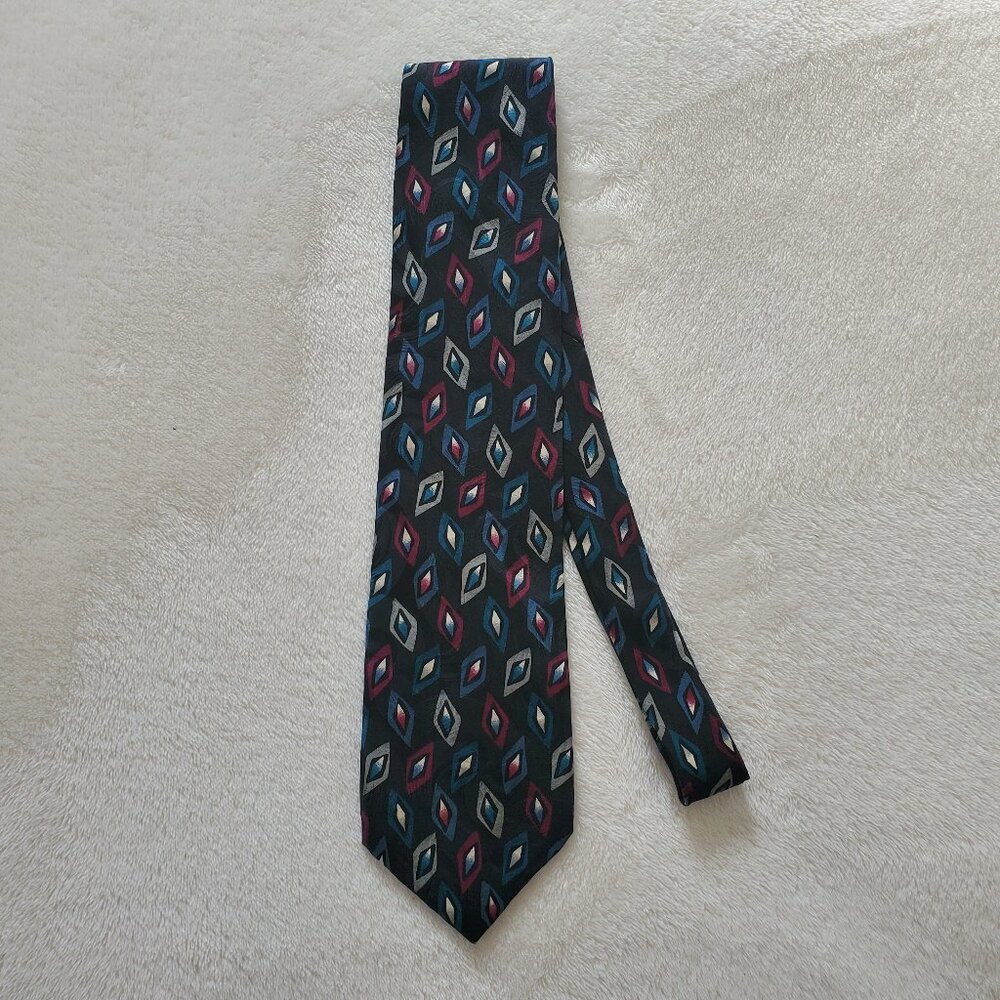 Boston Traders Vintage Silk Tie, Geometric Design